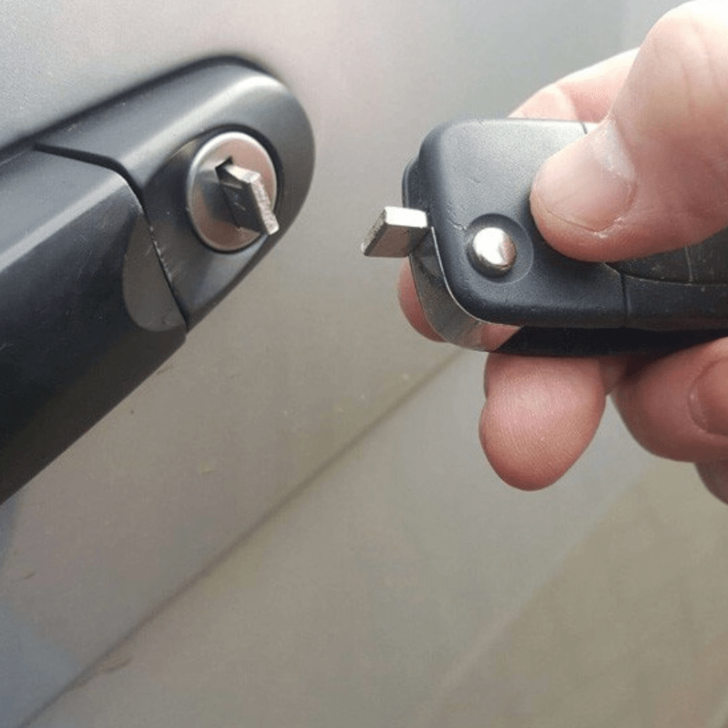 clé de voiture cassée